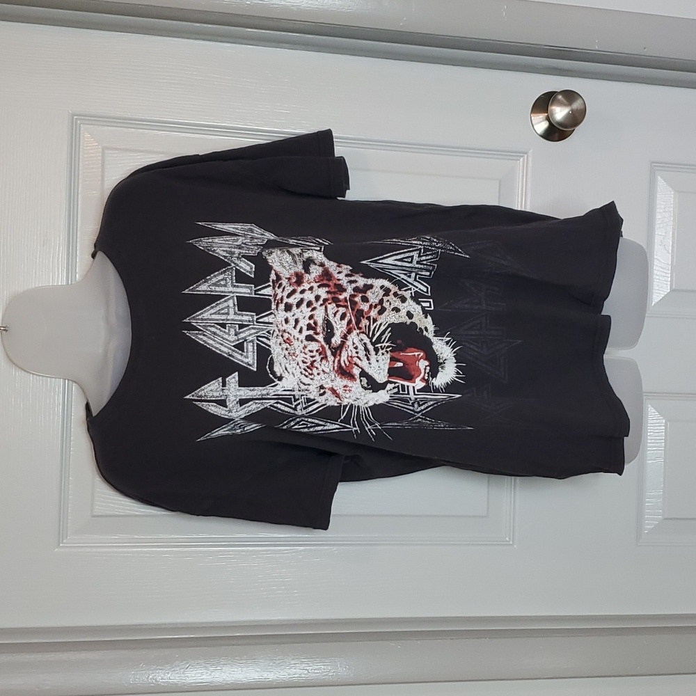 Woman's Def Leppard Black Short Sleeve Crew Neck Tee SZ XXL - Picture 2 of 7